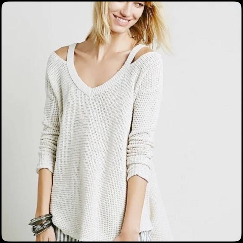 FREE PEOPLE Cream Cold Shoulder Waffle Knit Long Sleeve Chunky Sweater Size: Med